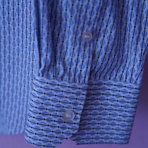 Talbots Wrinkle Resistant Button down Top - Picture 4 of 4